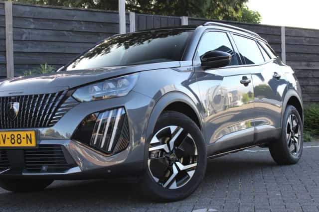Peugeot 2008 (2025) thumbnail 2