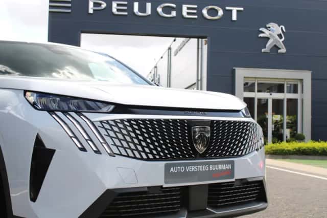 Peugeot 3008 (2025) thumbnail 3
