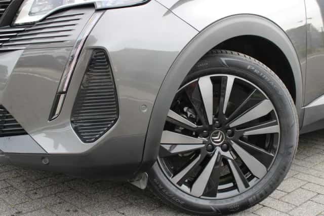 Peugeot 3008 (2024) thumbnail 2