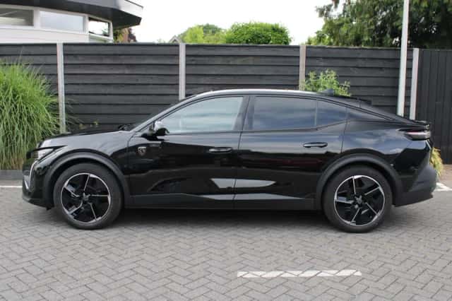 Peugeot 408 (2023) thumbnail 6
