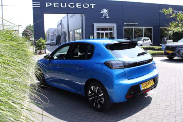 Peugeot 208 (2024) thumbnail 3
