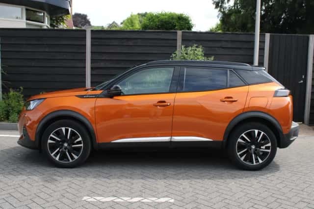 Peugeot 2008 (2020) thumbnail 6