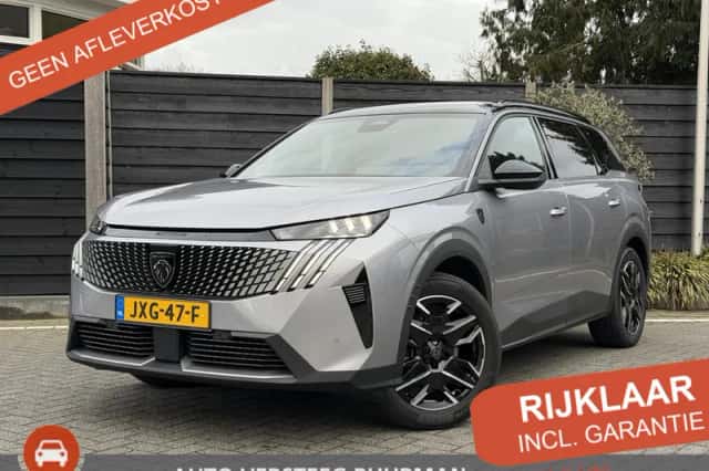 Peugeot 5008 (2024) thumbnail 1