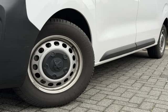 Peugeot Expert (2024) thumbnail 2