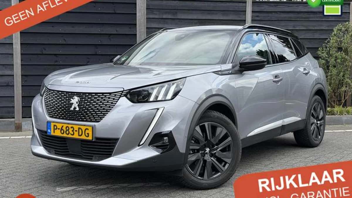 Peugeot e-2008 (2022) — foto 1