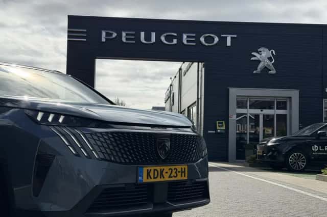 Peugeot 5008 (2025) thumbnail 3