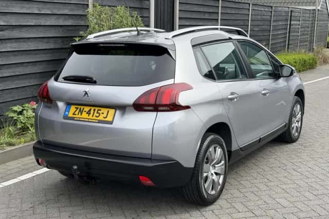 Peugeot 2008 (2019) thumbnail 6