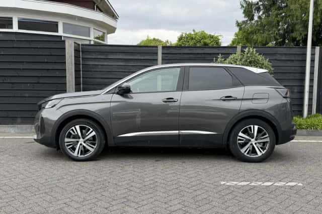 Peugeot 3008 (2022) thumbnail 6