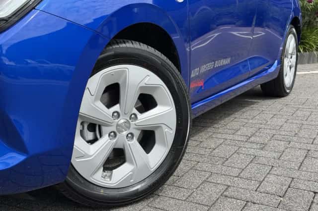 Suzuki Swift (2026) thumbnail 2