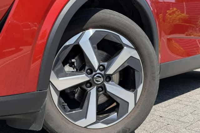Nissan Qashqai (2022) thumbnail 2