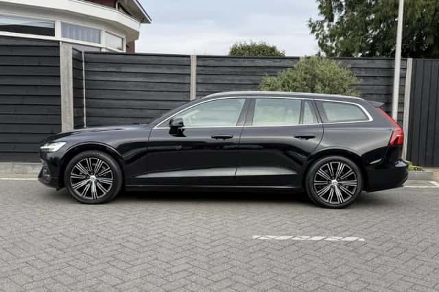 Volvo V60 (2020) thumbnail 6