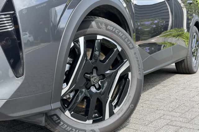 Peugeot 5008 (2026) thumbnail 2
