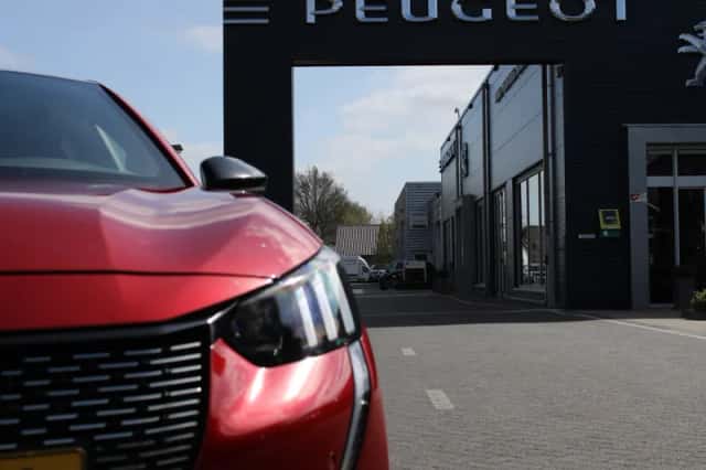 Peugeot 208 (2021) thumbnail 4