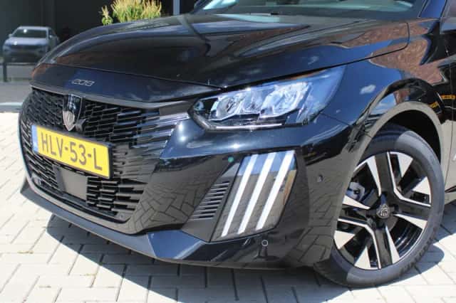 Peugeot 208 (2025) thumbnail 2