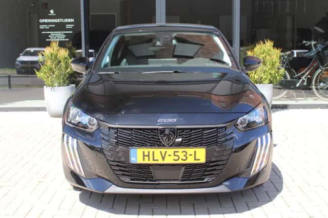Peugeot 208 (2025) thumbnail 3