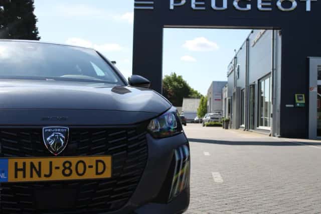 Peugeot 208 (2025) thumbnail 4