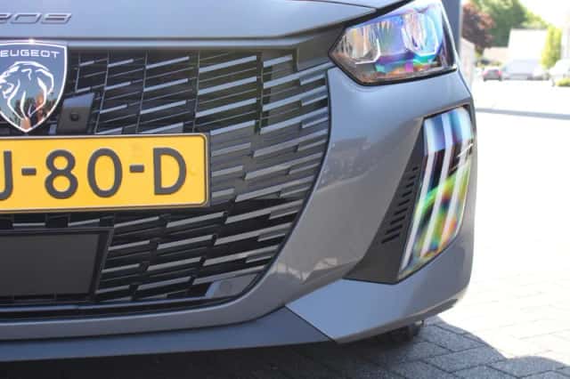 Peugeot 208 (2025) thumbnail 6