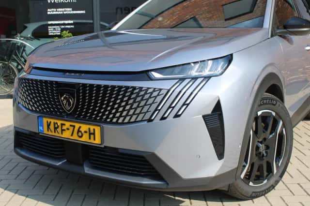 Peugeot 3008 (2026) thumbnail 2