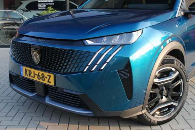 Peugeot 5008 (2026) thumbnail 2