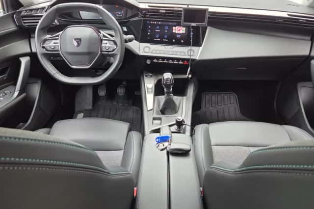 Peugeot 308 (2022) thumbnail 5