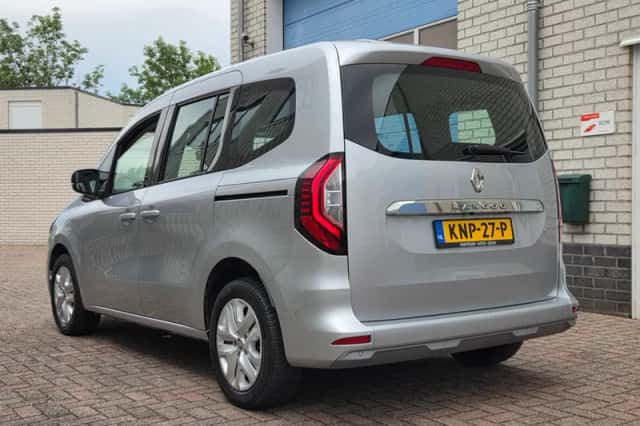 Renault Kangoo (2022) thumbnail 5