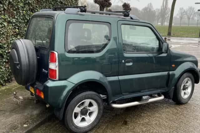 Suzuki Jimny (1999) thumbnail 4