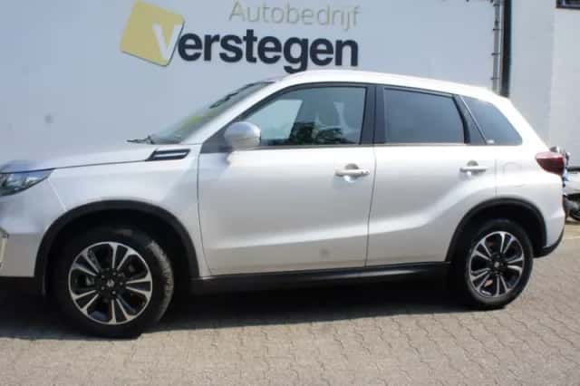 Suzuki Vitara (2024) thumbnail 1