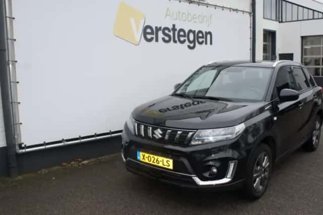 Suzuki Vitara (2023) thumbnail 3