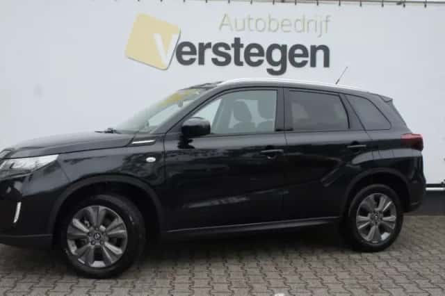 Suzuki Vitara (2025) thumbnail 1