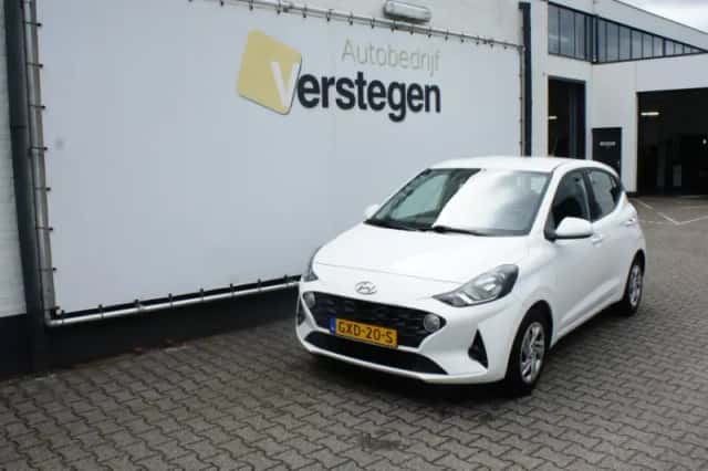Hyundai i10 (2021) thumbnail 3