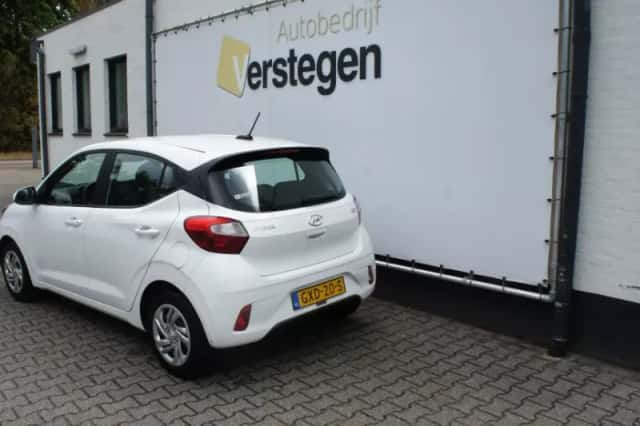 Hyundai i10 (2021) thumbnail 5