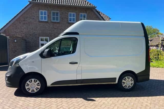 Opel Vivaro (2019) thumbnail 2