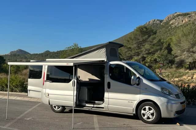 Renault Trafic (2012) thumbnail 1
