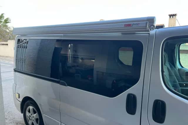 Renault Trafic (2012) thumbnail 4