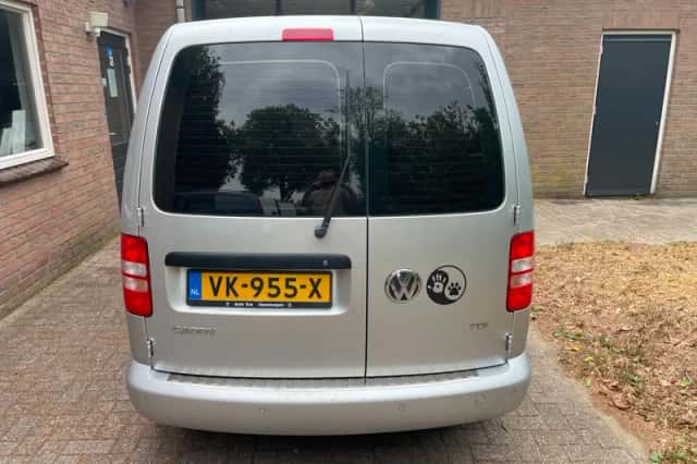 Volkswagen Caddy (2014) thumbnail 4