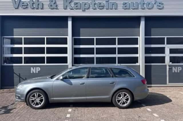 Audi A6 (2011) thumbnail 1