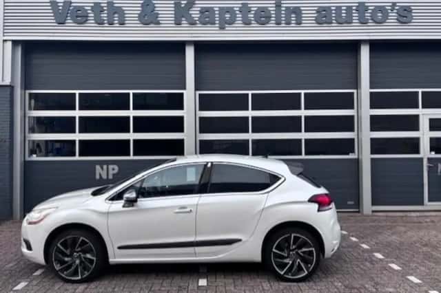 Citroën DS4 (2011) thumbnail 1