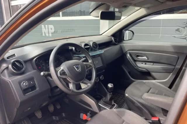 Dacia Duster (2018) thumbnail 3