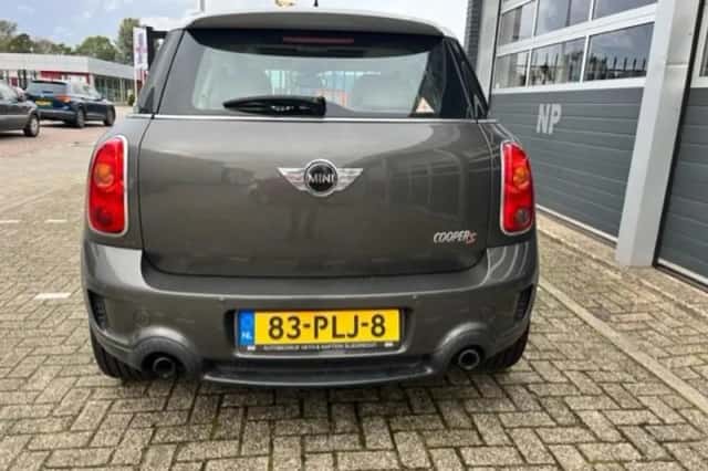 MINI Countryman (2011) thumbnail 4