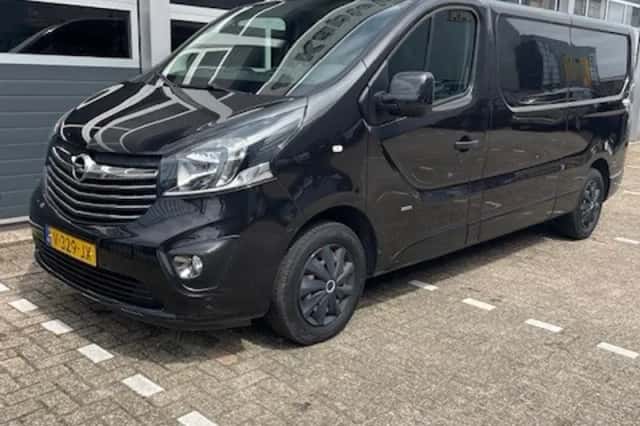 Opel Vivaro (2017) thumbnail 2