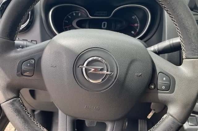 Opel Vivaro (2017) thumbnail 5