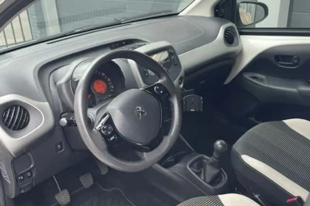 Peugeot 108 (2017) thumbnail 2