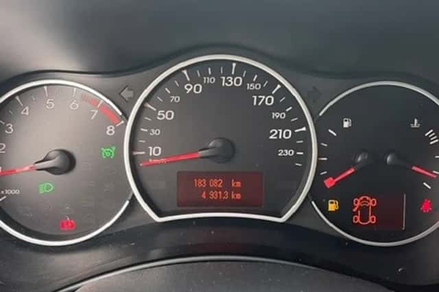 Renault Koleos (2009) thumbnail 5