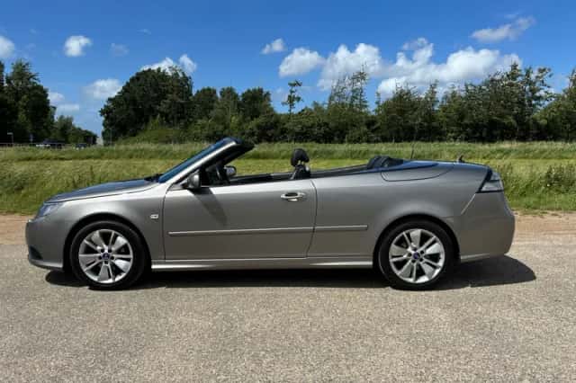 Saab 9-3 (2010) thumbnail 3