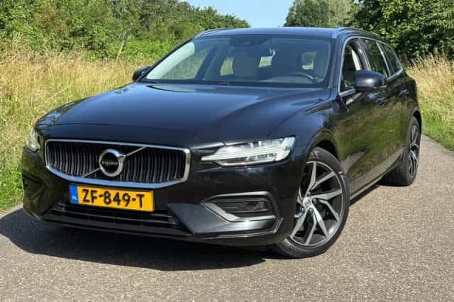 Volvo V60 (2019) thumbnail 1