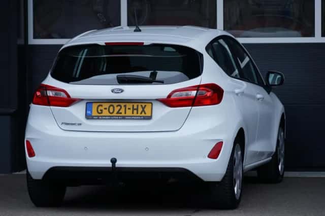 Ford Fiesta (2019) thumbnail 3