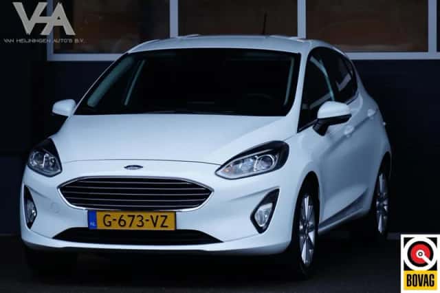 Ford Fiesta (2019) thumbnail 2
