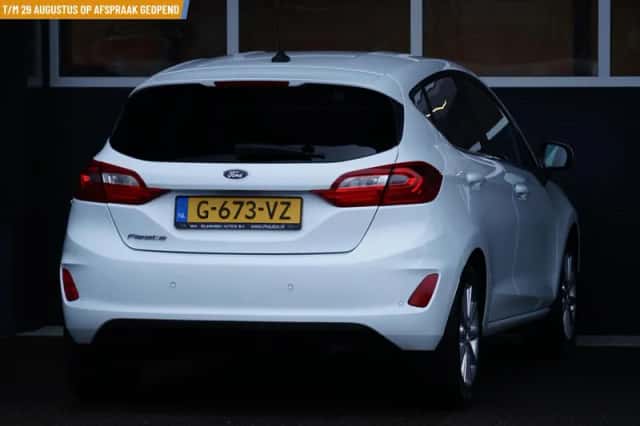 Ford Fiesta (2019) thumbnail 3