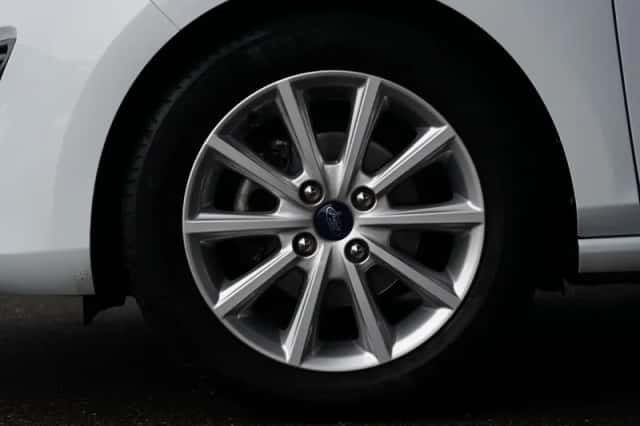 Ford Fiesta (2019) thumbnail 4