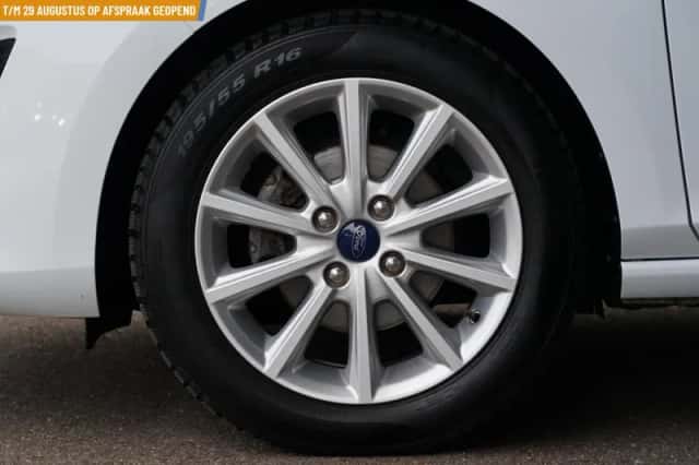 Ford Fiesta (2020) thumbnail 4